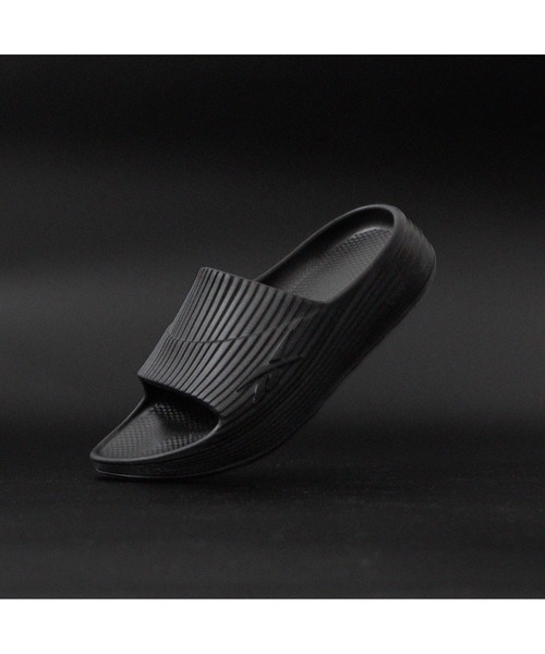Reebok（リーボック）の「DMX リカバリー スライド / DMX RECOVERY SLIDE（サンダル・メンズ・アクア/アイボリー/ブラック/イエロー・25.0cm/23.5cm/23.0cm/30.0cm/29.0cm/28.0cm/27.0cm/26.0cm/24.0cm）」の8枚目の写真
