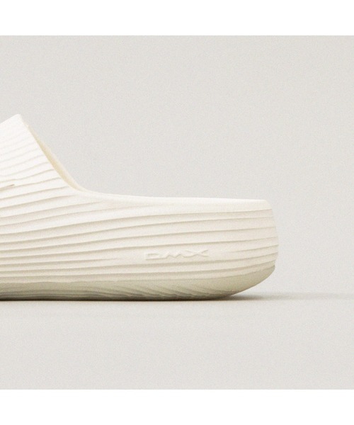 Reebok（リーボック）の「DMX リカバリー スライド / DMX RECOVERY SLIDE（サンダル・メンズ・アクア/アイボリー/ブラック/イエロー・25.0cm/23.5cm/23.0cm/30.0cm/29.0cm/28.0cm/27.0cm/26.0cm/24.0cm）」の7枚目の写真