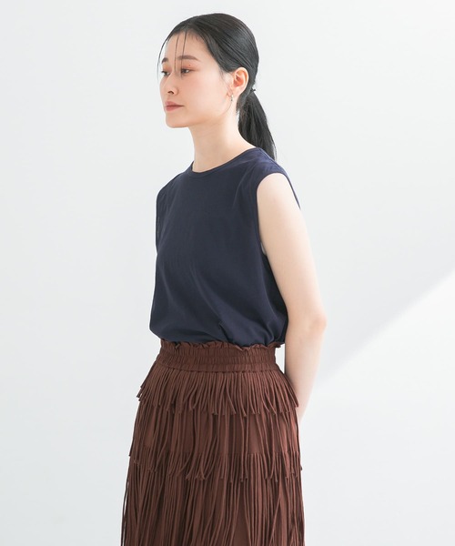 URBAN RESEARCH（アーバンリサーチ）の「new basic　ドライツイストノースリーブカットソー（Tシャツ/カットソー・レディース・ホワイト/ブラック/ネイビー・FREE）」の16枚目の写真