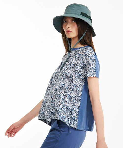AIGLE(エーグル)の「リバティプリント 半袖Tシャツ(Tシャツ/カットソー・レディース・ブルー/キャメル/レッド・L/M/XS/S)」の5枚目の写真