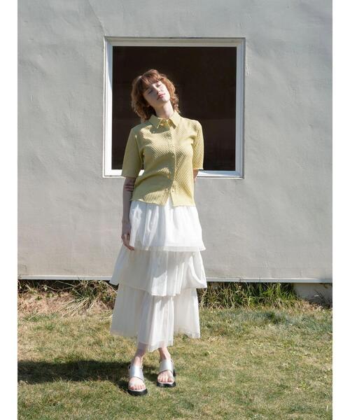 Te chichi TERRASSE(テチチテラス)の「シャーリング衿付きカーディガン《2025summer catalog item》(カーディガン/ボレロ・レディース・イエロー/ブラック/オフホワイト・F)」の4枚目の写真
