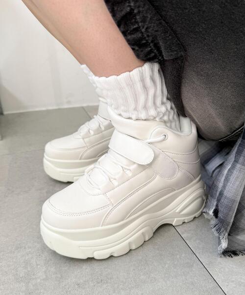 WEGO（ウィゴー）の「WEGO/【25年春夏新作】ハイカットベルト厚底スニーカー（スニーカー・レディース・ブラック/キャメル/ホワイト・MEDIUM/LARGE）」の9枚目の写真