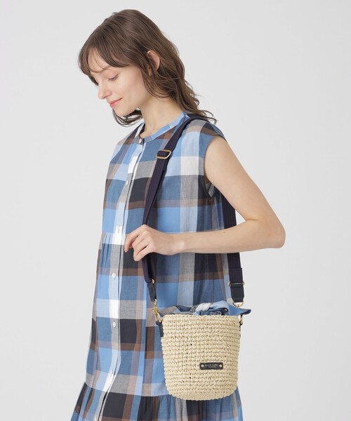 BLUE LABEL CRESTBRIDGE（ブルーレーベルクレストブリッジ）の