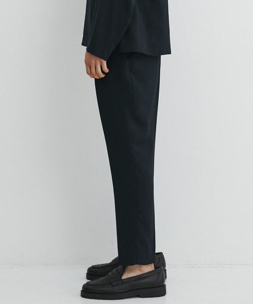 UNITED TOKYO(ユナイテッドトウキョウ)の「【再入荷】Summer Dry Air サイドゴムスラックス |夏服|軽量性|伸縮性|SETUP可(スラックス・メンズ・グレイッシュベージュ/ダークグレー/ブラック/オリーブ/ストライプ/ダークネイビー・1/2/3)」の7枚目の写真