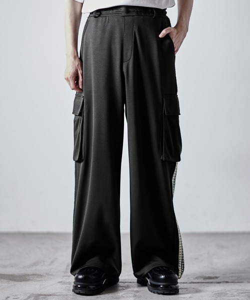 CLEL(クレイル)の「【CLEL】Hand Knitting Track Cargo Pants / ハンドニッティング トラックカーゴパンツ(カーゴパンツ・メンズ・チャコールグレー/ブラック/ライトグレー・L/M/S/XS)」の14枚目の写真