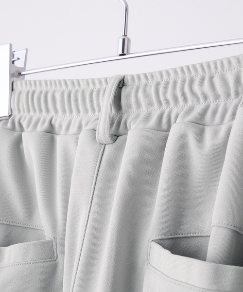 CLEL(クレイル)の「【CLEL】Hand Knitting Track Cargo Pants / ハンドニッティング トラックカーゴパンツ(カーゴパンツ・メンズ・チャコールグレー/ブラック/ライトグレー・L/M/S/XS)」の22枚目の写真