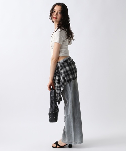 FOREVER 21(フォーエバー トゥエンティーワン)の「【2025SS】スナップボタンフーディー(Tシャツ/カットソー・レディース・ブラック/グレー/ホワイト・FREE)」の6枚目の写真