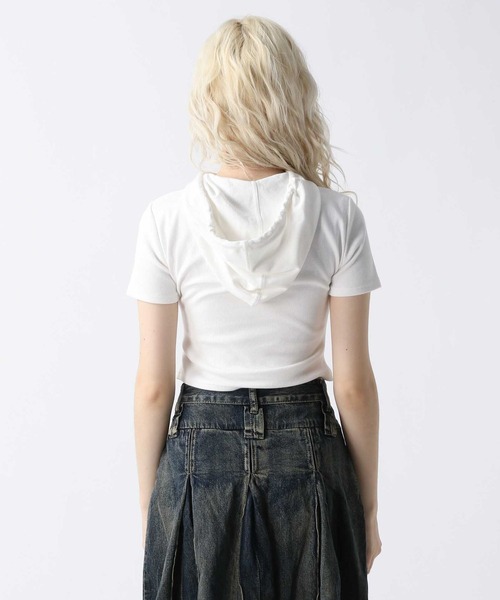 FOREVER 21(フォーエバー トゥエンティーワン)の「【2025SS】スナップボタンフーディー(Tシャツ/カットソー・レディース・ブラック/グレー/ホワイト・FREE)」の19枚目の写真