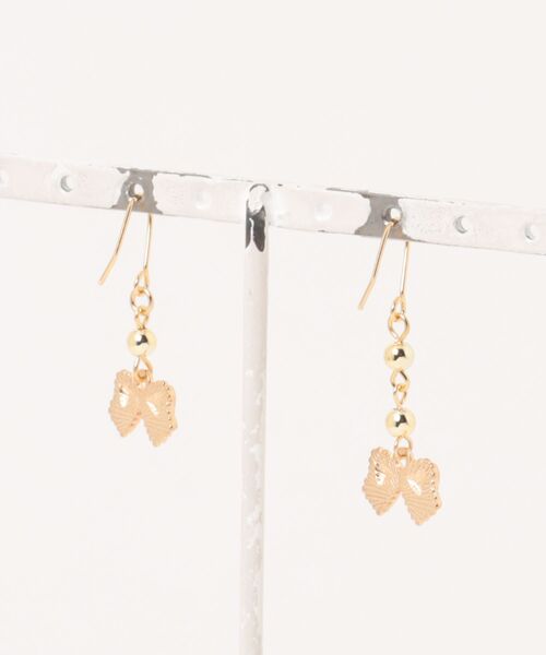 VIBGYOR(ヴィブジョー)の「【MUURABBTI】プチリボンピアス(MA)(ピアス(両耳用)・レディース・ブラック/ピンク・FREE)」の3枚目の写真