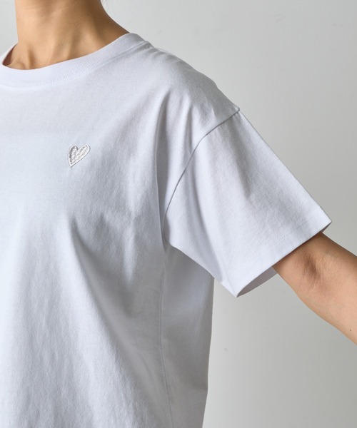 COLONY 2139（コロニートゥーワンスリーナイン）の「ハート刺繍Tシャツ（Tシャツ/カットソー・レディース・ホワイト/ピンク/ブラック/グレー・FREE）」の6枚目の写真