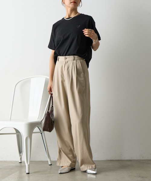 COLONY 2139（コロニートゥーワンスリーナイン）の「ハート刺繍Tシャツ（Tシャツ/カットソー・レディース・ホワイト/ピンク/ブラック/グレー・FREE）」の16枚目の写真