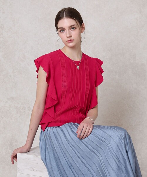 ANAYI（アナイ）の「ビラテラールラッフル プルオーバー（ニット/セーター・レディース・ブラック/オフホワイト/ピンク/ブルー・38/36）」の4枚目の写真