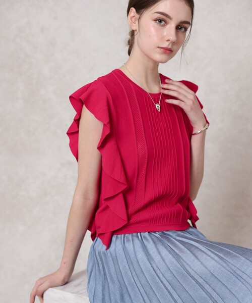 ANAYI（アナイ）の「ビラテラールラッフル プルオーバー（ニット/セーター・レディース・ブラック/オフホワイト/ピンク/ブルー・38/36）」の8枚目の写真