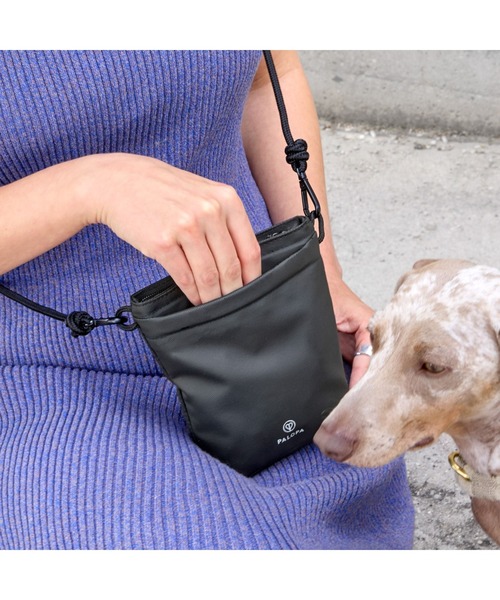 PALOPA（パロパ）の「PALOPA Japan/パロパ Karl （犬のお散歩ショルダーバッグ） / Dog Snack Bag Karl（ショルダーバッグ・レディース・ライトカーキ/ブラック/ライトパープル/ダークオリーブ/グレー/ワインレッド/クリーム・ONESIZE）」の21枚目の写真