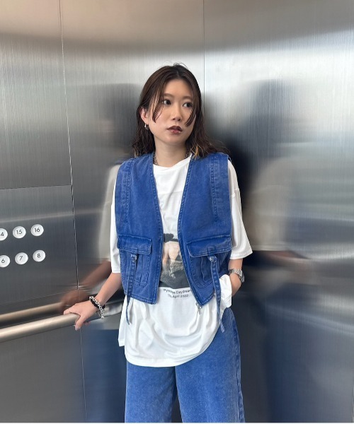 COMPACT FADE DENIM VEST（ベスト）｜Ameri（アメリ）の