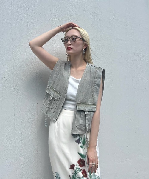 COMPACT FADE DENIM VEST（ベスト）｜Ameri（アメリ）の