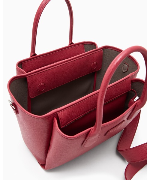 EMPORIO ARMANI(エンポリオアルマーニ)の「【エンポリオ アルマーニ】ショッパー パルメラート仕上げ ミディアム(トートバッグ・レディース・ブラック/レッド・FREE)」の5枚目の写真