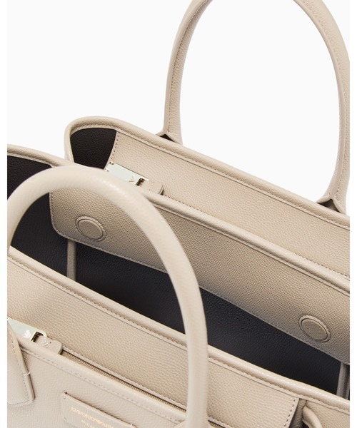 EMPORIO ARMANI(エンポリオアルマーニ)の「【エンポリオ アルマーニ】ショッパー パルメラート仕上げ ミディアム(トートバッグ・レディース・ブラック/レッド/モカ・FREE)」の14枚目の写真