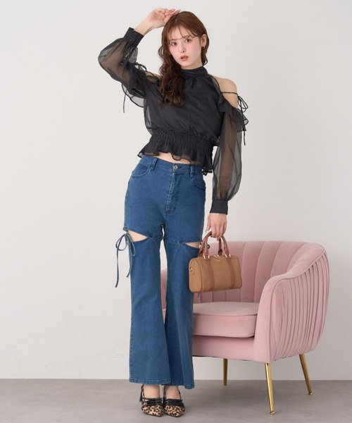 one after another NICE CLAUP(ワンアフターアナザーナイスクラップ)の「【再入荷】サイドオープンフレアデニム(デニムパンツ・レディース・ライトブルー/ネイビー/ブルー/ブラック・SMALL/MEDIUM)」の11枚目の写真