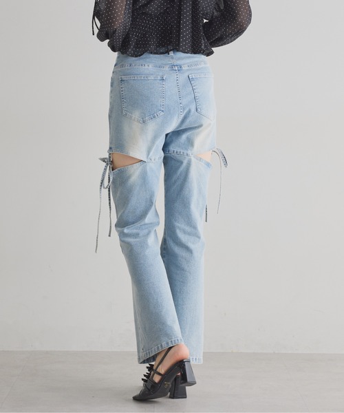 one after another NICE CLAUP(ワンアフターアナザーナイスクラップ)の「【再入荷】サイドオープンフレアデニム(デニムパンツ・レディース・ライトブルー/ネイビー/ブルー/ブラック・SMALL/MEDIUM)」の7枚目の写真