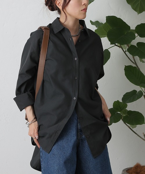 COLONY 2139（コロニートゥーワンスリーナイン）の「リラックスオーバーシャツ（シャツ/ブラウス・レディース・サックスブルー/チャコールグレー/ホワイト・FREE）」の3枚目の写真