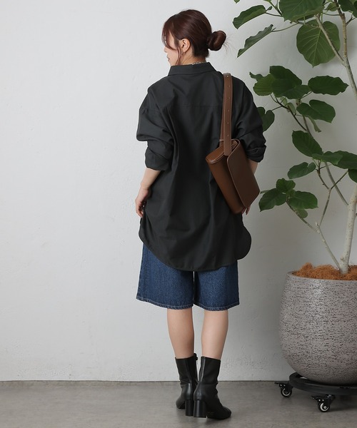 COLONY 2139（コロニートゥーワンスリーナイン）の「リラックスオーバーシャツ（シャツ/ブラウス・レディース・サックスブルー/チャコールグレー/ホワイト・FREE）」の19枚目の写真