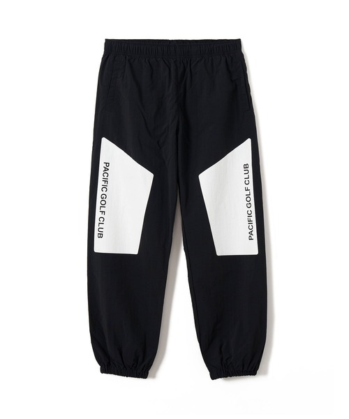 Pacific golf Club ととのうパンツ 実はノーパンですを掲げる「ととのうパンツ」も展開中。「PGC