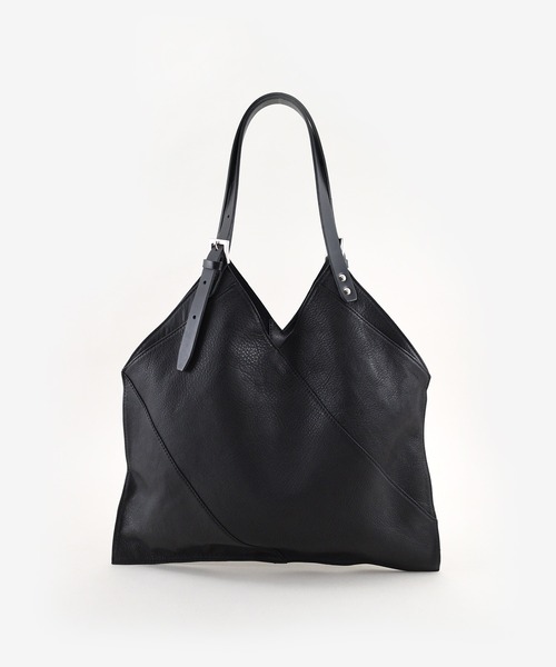 styiro（スタイロ）の「【本革】ベルトショルダーサンカクトート 日本製【ankh+】（トートバッグ・レディース・ブラック/グレイッシュベージュ/ライトグレー・FREE）」の20枚目の写真