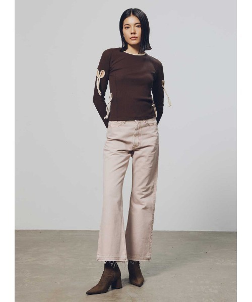 COEL（コエル）の「フレアカラーデニムパンツ（デニムパンツ・レディース・ベージュ/ピンク・23/24/25）」の2枚目の写真