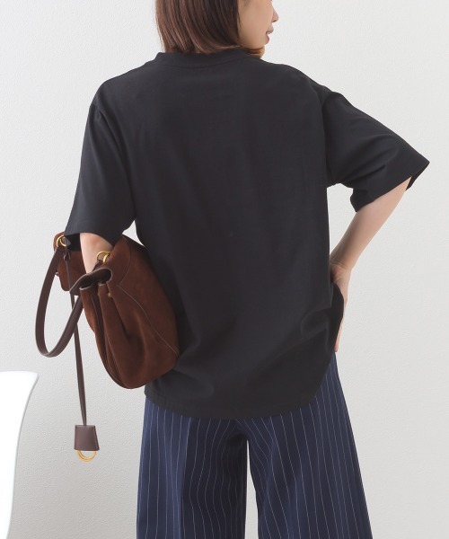 OMNES（オムネス）の「コットンロゴプリントオーバーサイズTシャツ ベアFLAG（Tシャツ/カットソー・レディース・ブラック/オフホワイト・MEDIUM/LARGE）」の10枚目の写真