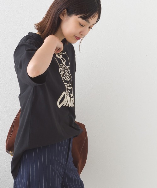 OMNES（オムネス）の「コットンロゴプリントオーバーサイズTシャツ ベアFLAG（Tシャツ/カットソー・レディース・ブラック/オフホワイト・MEDIUM/LARGE）」の11枚目の写真