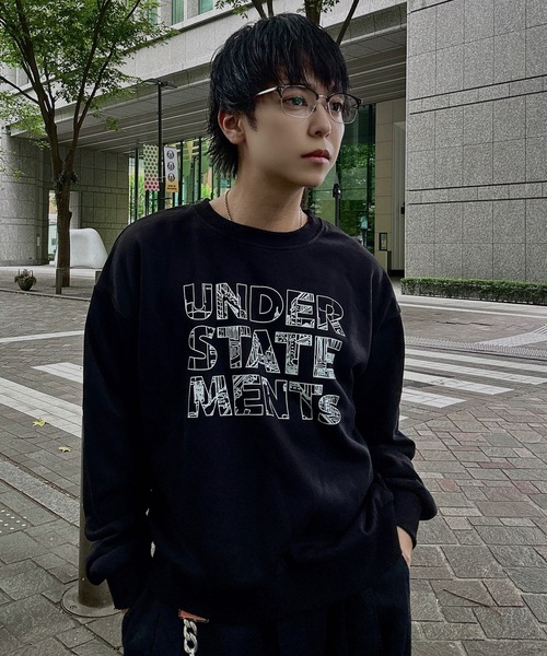 UNDERSTATEMENTs（アンダーステイトメント）の「【ユニセックス】アソートデザインプリントスウェット/全17色（スウェット・メンズ・レッド系その他/ネイビー/グリーン系その他/グレー系その他3/グレー系その他2/レッド/グリーン/ホワイト系その他/ブルー系その他/ブルー/杢グレー/チャコールグレー/ブラック系その他/オフホワイト/ブルー系その他2/グレー系その他/ブラック・LARGE/MEDIUM）」の5枚目の写真