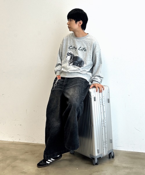 UNDERSTATEMENTs（アンダーステイトメント）の「【ユニセックス】アソートデザインプリントスウェット/全17色（スウェット・メンズ・レッド系その他/ネイビー/グリーン系その他/グレー系その他3/グレー系その他2/レッド/グリーン/ホワイト系その他/ブルー系その他/ブルー/杢グレー/チャコールグレー/ブラック系その他/オフホワイト/ブルー系その他2/グレー系その他/ブラック・LARGE/MEDIUM）」の21枚目の写真