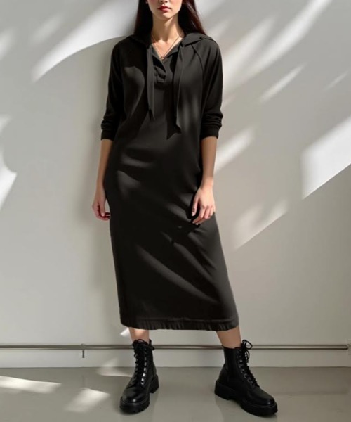 cammie(キャミー)の「サイドポケットフーディーワンピース(ワンピース・レディース・ベージュ/ブラック・L/M)」の6枚目の写真