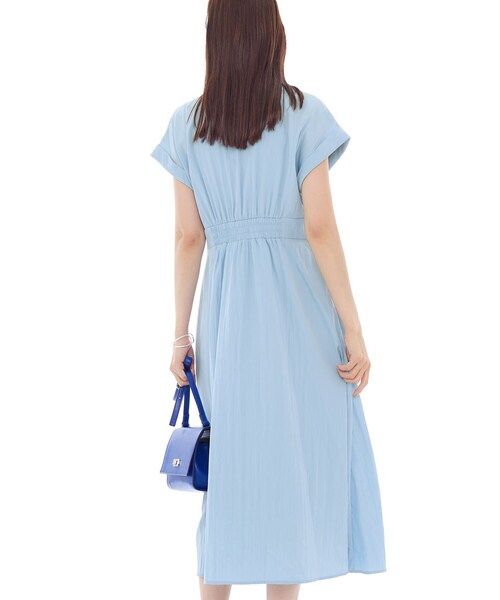 INDIVI(インディヴィ)の「フレアワンピース(ワンピース・レディース・サックスブルー/ナチュラル/ネイビー・38/15 /13/40/36)」の6枚目の写真