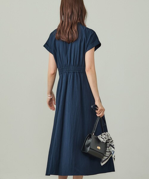 INDIVI(インディヴィ)の「フレアワンピース(ワンピース・レディース・サックスブルー/ナチュラル/ネイビー・38/15 /13/40/36)」の22枚目の写真