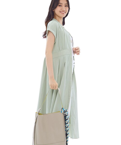 INDIVI(インディヴィ)の「フレアワンピース(ワンピース・レディース・サックスブルー/ナチュラル/ネイビー・38/15 /13/40/36)」の10枚目の写真