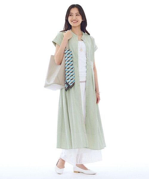 INDIVI(インディヴィ)の「フレアワンピース(ワンピース・レディース・サックスブルー/ナチュラル/ネイビー・38/15 /13/40/36)」の12枚目の写真