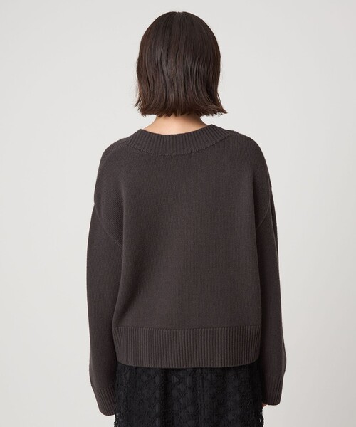 SERENITY Vネック プルオーバー ニット（ニット/セーター