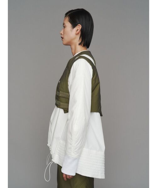 UN3D.(アンスリード)の「ARMOR SHORT VEST / アーマーショートベスト(その他トップス・レディース・キャメル/ブラック/カーキ・FREE)」の5枚目の写真