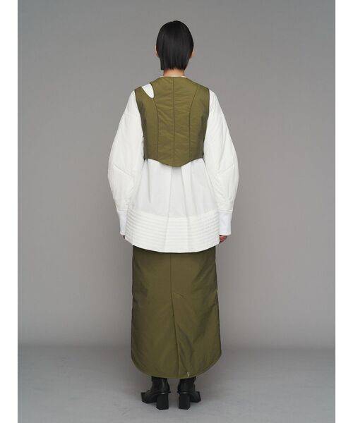 UN3D.(アンスリード)の「ARMOR SHORT VEST / アーマーショートベスト(その他トップス・レディース・キャメル/ブラック/カーキ・FREE)」の11枚目の写真