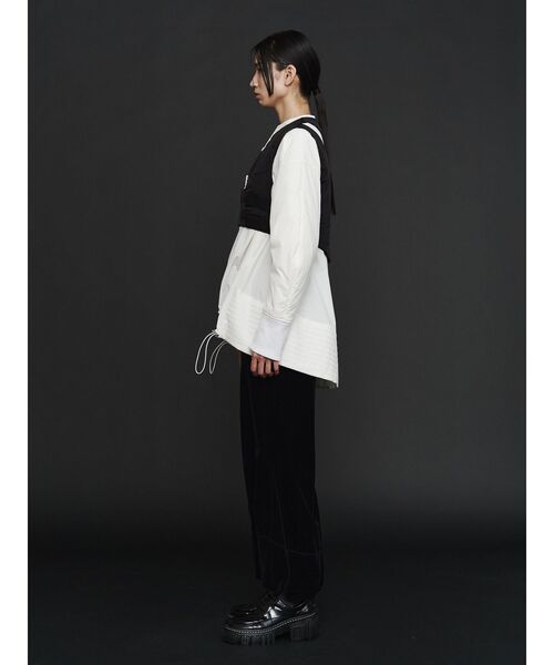 UN3D.(アンスリード)の「ARMOR SHORT VEST / アーマーショートベスト(その他トップス・レディース・キャメル/ブラック/カーキ・FREE)」の16枚目の写真