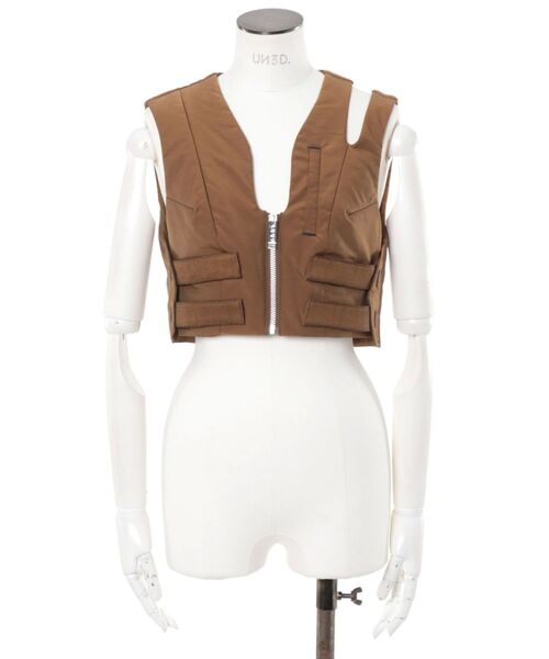 UN3D.(アンスリード)の「ARMOR SHORT VEST / アーマーショートベスト(その他トップス・レディース・キャメル/ブラック/カーキ・FREE)」の21枚目の写真