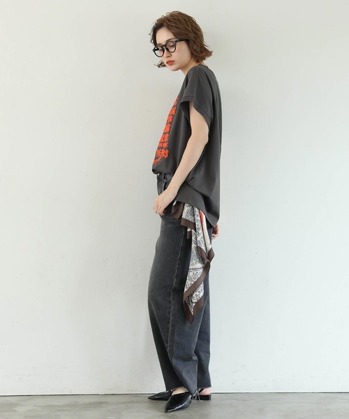 Gready Brilliant（グレディブリリアン）の「発泡プリントワイドフレンチT（Tシャツ/カットソー・レディース・チャコールグレー/オフホワイト/グレイッシュベージュ・38）」の17枚目の写真