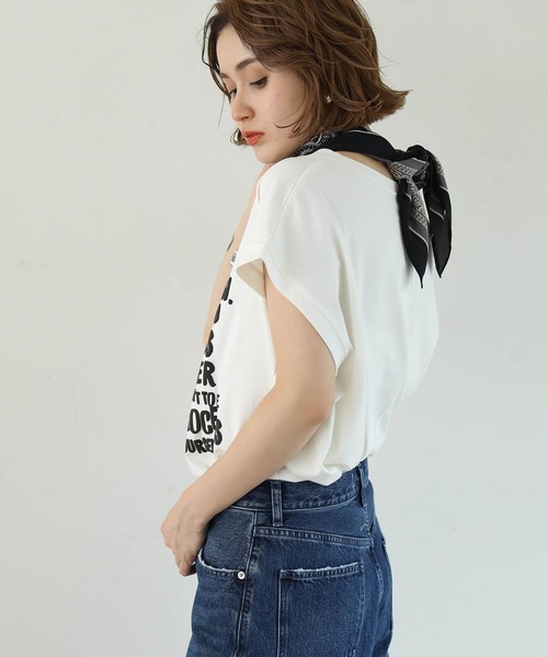 Gready Brilliant（グレディブリリアン）の「発泡プリントワイドフレンチT（Tシャツ/カットソー・レディース・チャコールグレー/オフホワイト/グレイッシュベージュ・38）」の7枚目の写真
