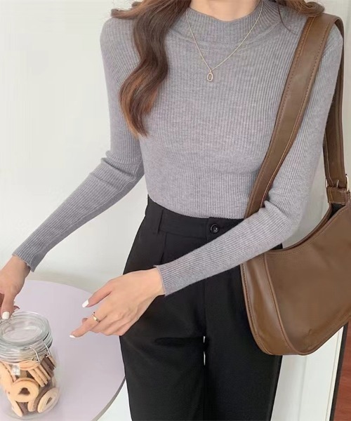 Beststore(ベストストア)の「長袖ハイネックニット リブニット 丸首(ニット/セーター・レディース・ベージュ/イエロー/ホワイト/ブラウン/グリーン/レッド/ピンク/グレー/ブラック/ライトベージュ/ブルー・FREE)」の3枚目の写真