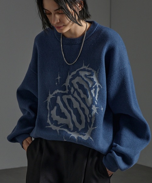 CIYOT(シヨウト)の「【CIYOT-シヨウト-】グラフィックデザイン ジャガードスウェットライクニット(ニット/セーター・メンズ・チャコール/ワイン/ブラック/グレイッシュブルー・L/M)」の3枚目の写真