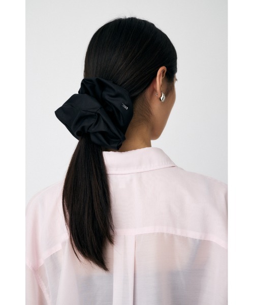 MOUSSY(マウジー)の「BIG POPLIN シュシュ(シュシュ・レディース・ブラック/ホワイト・FREE)」の6枚目の写真