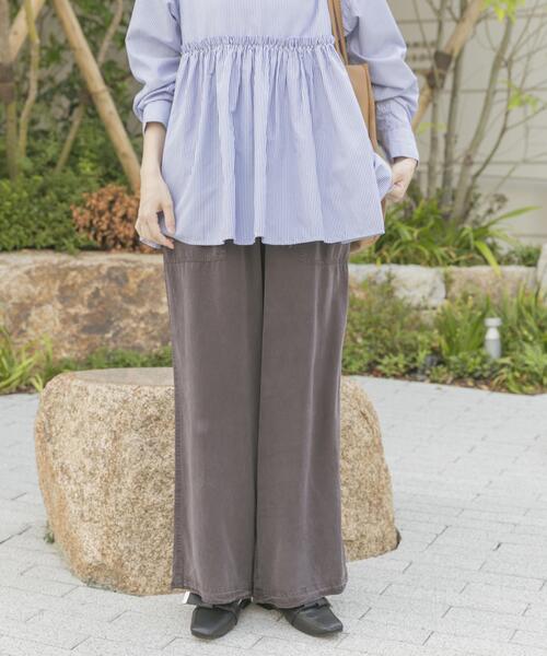 ITEMS URBANRESEARCH（アイテムズ アーバンリサーチ）の「テンセルイージーパンツ（その他パンツ・レディース・グレー系その他/チャコールグレー/ブラウン・FREE）」の2枚目の写真