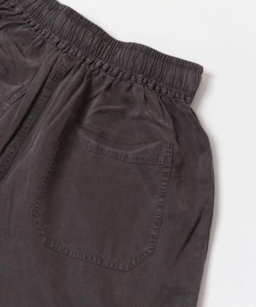 ITEMS URBANRESEARCH（アイテムズ アーバンリサーチ）の「テンセルイージーパンツ（その他パンツ・レディース・グレー系その他/チャコールグレー/ブラウン・FREE）」の21枚目の写真